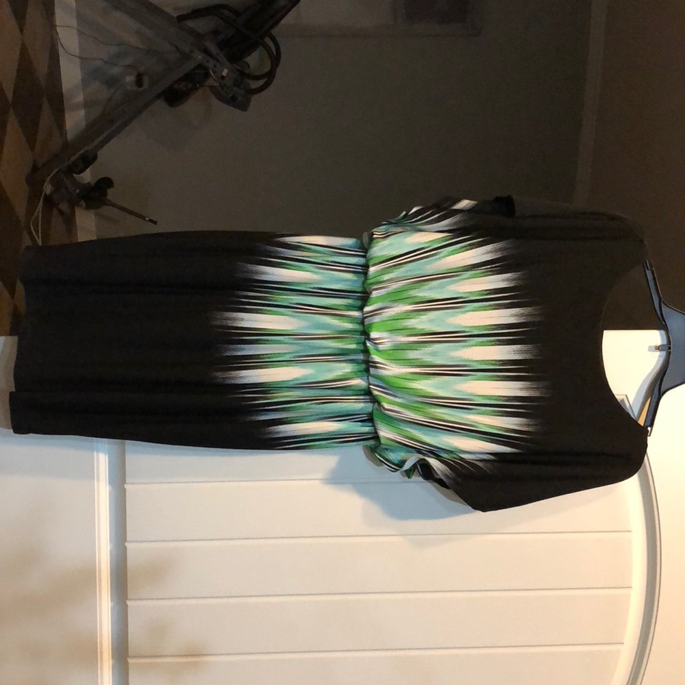 Dress - Picture 3 of 3